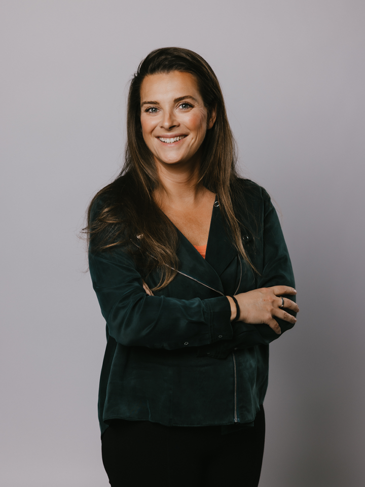 Cornelia_K&E Studios