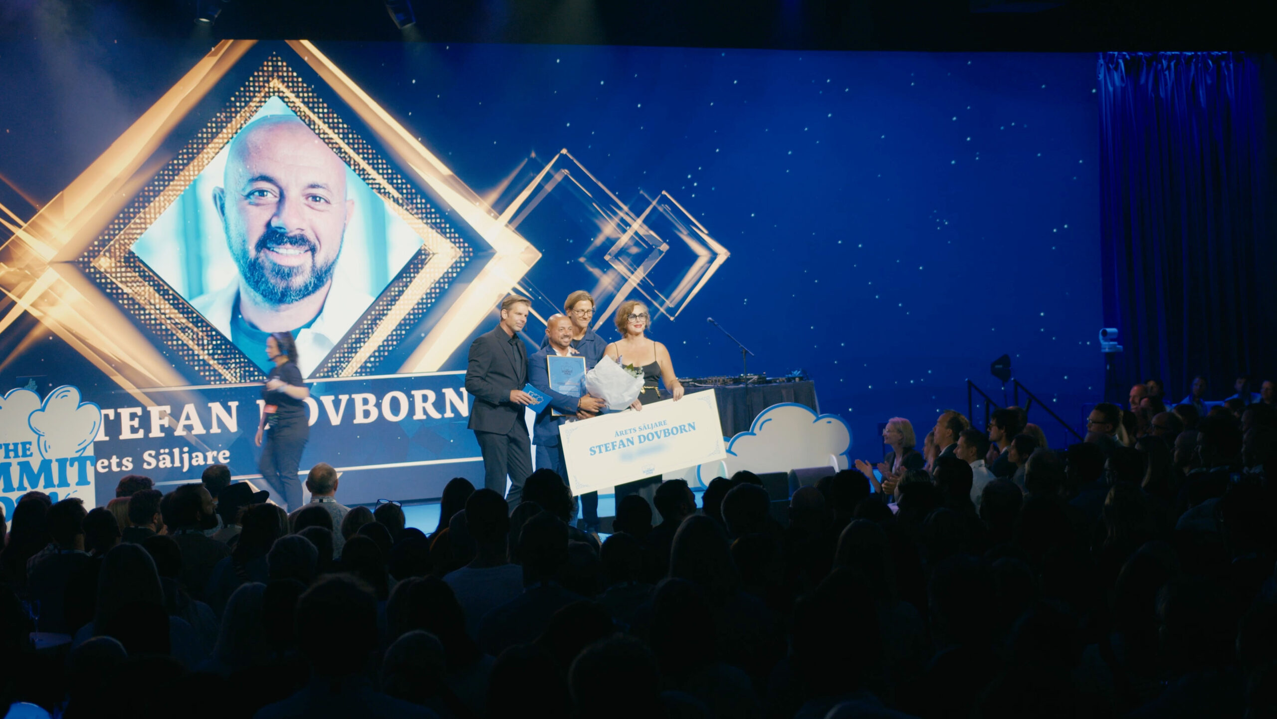 The Summit by Bonnier News_05