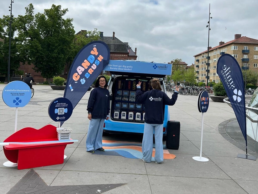 Smile Candy & Brush Truck. Logga till konceptet Smile Candy & Brush Truck – en mobil upplevelse som kombinerade godis med tandborstar och ett tydligt budskap om munhälsa.